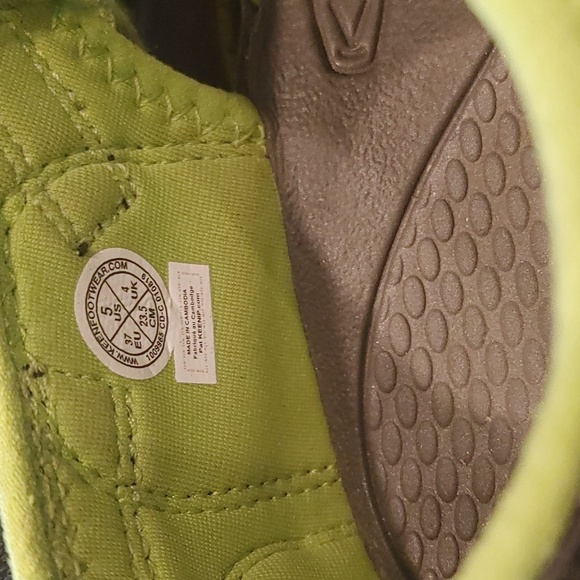 Youth size 5 Keen Sport Washable Sandal - Picture 2 of 5